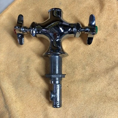 Grifo Watersaver de colección cuerpo de grifo de cocina de granja excelente calidad/estado Foto 1 de 4