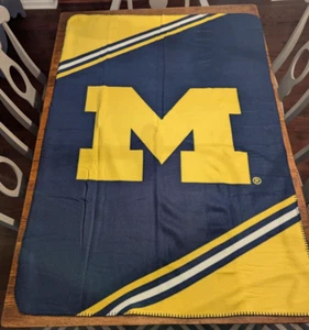 Plush Michigan Wolverines Throw 46x60 Inch 100% Polyester - Picture 1 of 4
