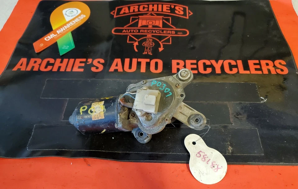 90 91 92 NISSAN STANZA WINDSHIELD WIPER MTR  - Image 1 of 1