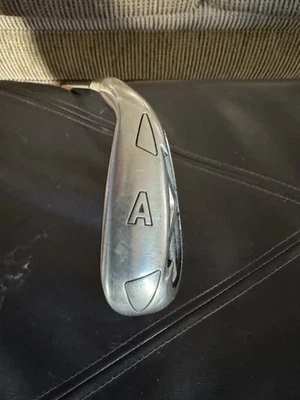 Callaway Edge 2014 Approach A Wedge Regular Flex Graphite Right Handed 35.25” - Image 1 of 4