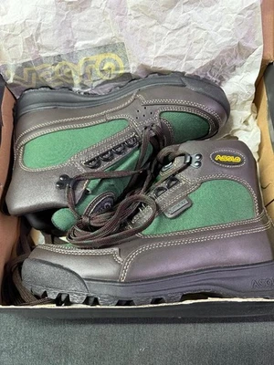 Mens Size 8 Asolo Skyriser Waterproof Hiking Boots in Brown and Green - Image 1 of 2
