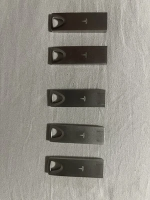 Tesla Gen 2 USB 3.1 Flash Drive OEM, 128GB for Dashcam Sentry Mode - Image 1 of 2
