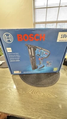 Pregador de acabamento angular Bosch GNH18V-15MAN  - Imagem 1 de 3