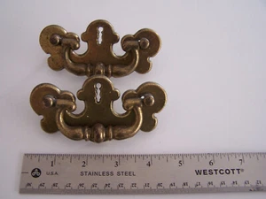 2 - TWO VERY HEAVY DRAWER HANDLES WITH SCREWS BRASS IN COLOR 4 INCH WIDE - Picture 1 of 2