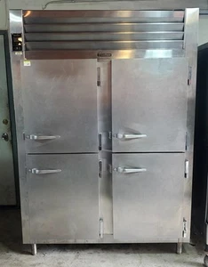 Traulsen 4-door refrigerator/freezer, model# RLT232WREHHS commercial stainless - Picture 1 of 9