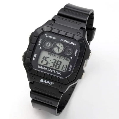 Reloj digital BAPE negro Foto 1 de 4