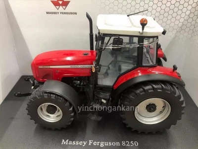 UH - Massey Ferguson 8250 Xtra Diecast Scale Model Farm Tractor 1/32 - Image 1 of 4