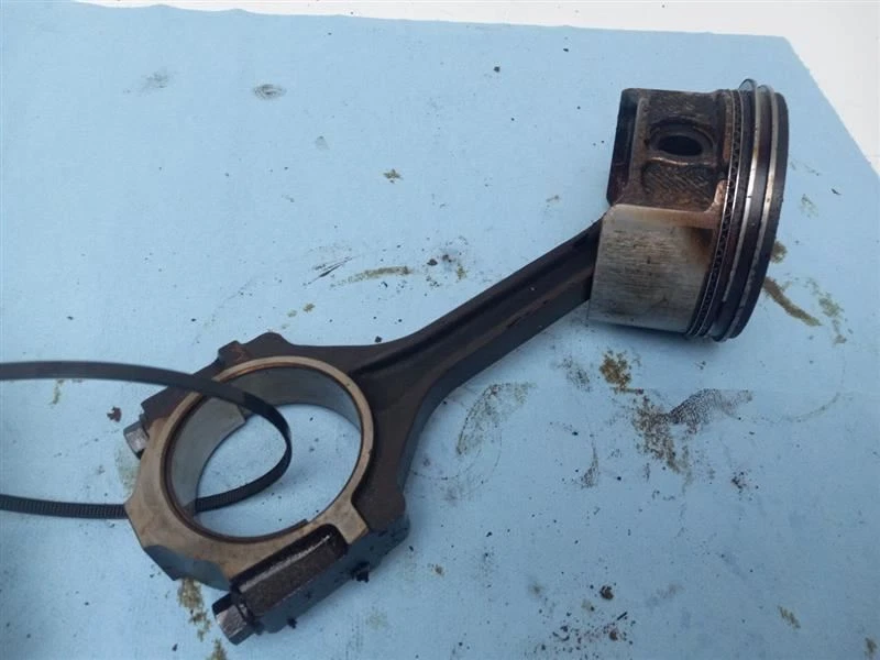 Ford Expedition 2005 pistón Foto 1 de 4