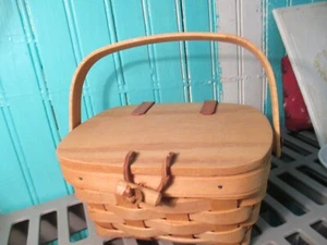 Signed Collectors 1999 LONGABERGER Basket KIDDIEPURSE # 10731 country primitive - Picture 1 of 12