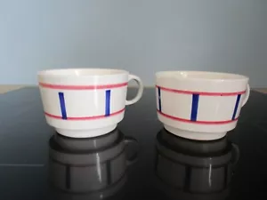2 Tasses en faïence de Digoin modèle BASQUE - Photo 1/7
