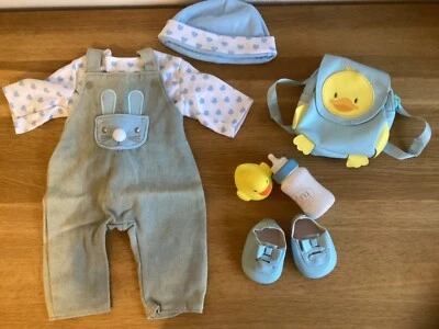 CHAD VALLEY Tiny Treasures Junge Puppe Erste Tage Outfit Kleidung und Zubehör Set NEU