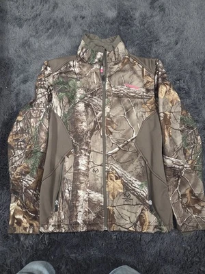 Chaqueta de camuflaje para exteriores Magellan Realtree para mujer talla mediana Foto 1 de 4