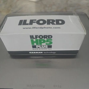 Ilford HP5 Plus - Black & white print film 120 (6 cm) ISO 400 #1629017 - Picture 1 of 2