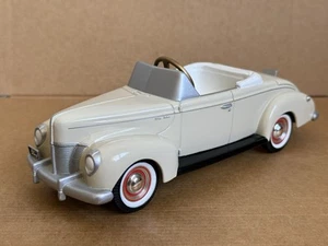 Gearbox Collectables Pedal Car 1940 Ford Coupe, 1:20 Scale, White, Rare, VGC. - Picture 1 of 11