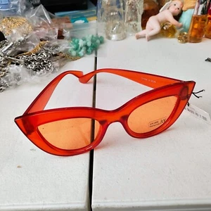 NOS Orange Frame Cat Eye design sunglasses UV 400 - Picture 1 of 4