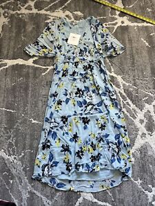 $448 DVF Diane Von Furstenberg Nala Smocked Floral Dress Blue Wallpaper Frost M