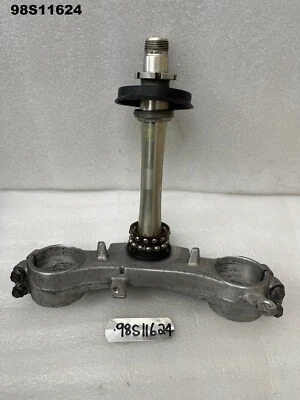 SUZUKI GSXR 1000 2001 - 2002 ABRAZADERA DE HORQUILLA INFERIOR ORIGINAL OEM LOTE 98S11624 M1924 Foto 1 de 4