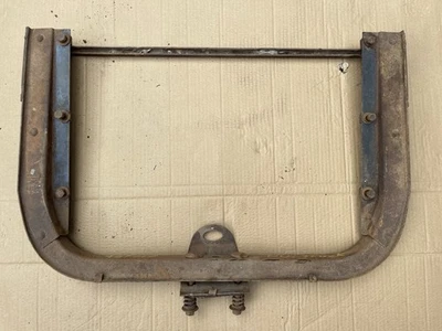 1942 1946 1947 Ford Truck Radiador SUPORTE CENTRAL Pickup Original - Imagem 1 de 4