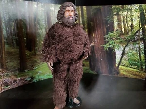 Custom Mego compatible Bigfoot Forrest 10x30 display prints - Picture 1 of 5