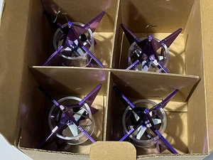Pensionierte Abteilung 56 Sternförmige lila Spinner Ornament 4er Set #20.87827 - Bild 1 von 15