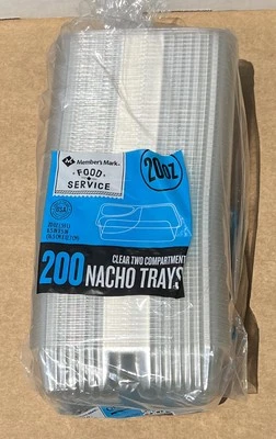 1 New Pack = 200 Trays Member's Mark Clear 2-Compartment Nacho Trays 6.5" x 5" - Image 1 of 4