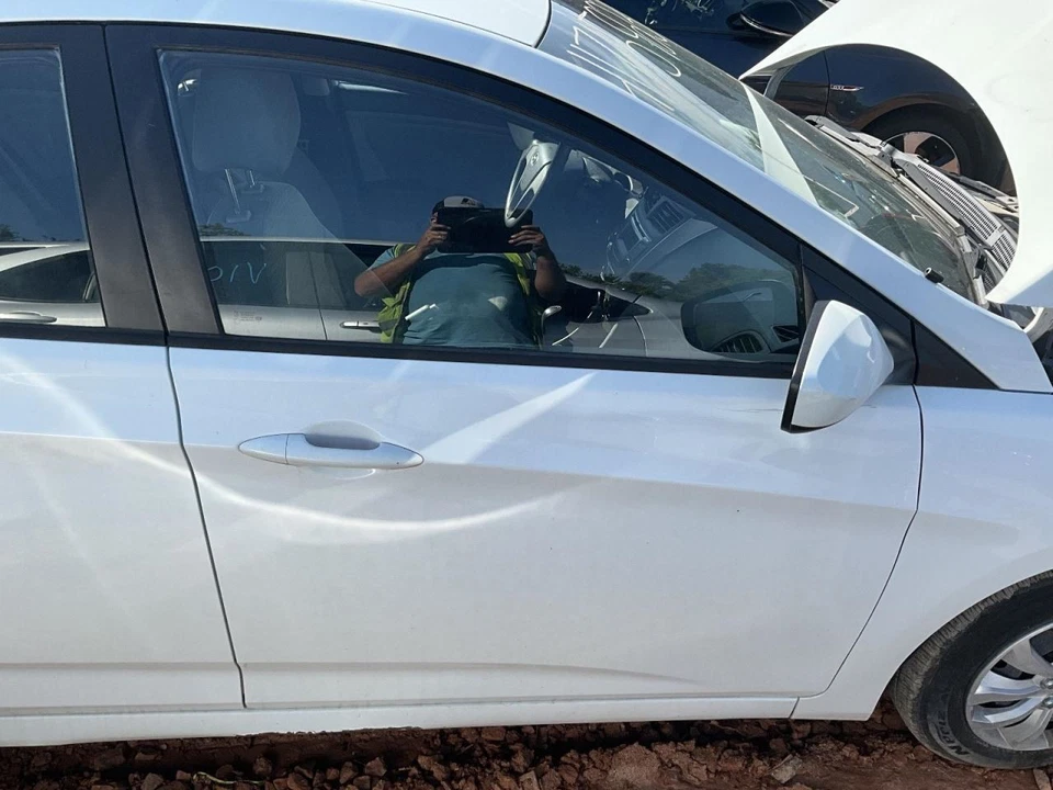 Passenger Right Front Door Electric Windows Fits 12-17 ACCENT 2129744 - Image 1 of 1