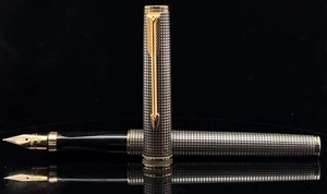 1983 Parker Premier Fountain Pen Ciselé Sterling Silver F 18K Gold Nib - Picture 1 of 19