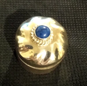 Pastillero redondo Taxco de plata de ley con piedra redonda de lapislázuli - Imagen 1 de 6