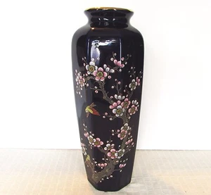 Jarrón vintage azul cobalto, patrón de gorrión y prunus ~ Japón  - Imagen 1 de 12