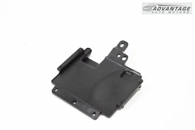 2020 - 2021 年 BUICK ENCORE GX 中心控制台无线充电模块支架原始设备制造商 — 第 1/4 张图片