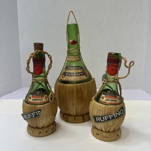 2x Vintage 1970I.L. Botellas de vino envueltas en vidrio verde Ruffino And Graziosi 1971 - Imagen 1 de 11