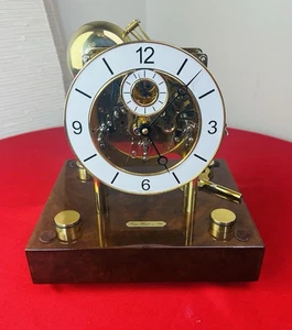 FRANZ HERMLE & SOHN Mantel Orologio Chigwell Scheletro esposto con campana Carillon - Foto 1 di 11
