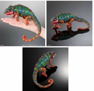 BANDAI Living Creatures Encyclopedia Premium Panther Chameleon FG Ambilobe H - Picture 1 of 5