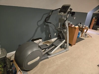 Precor 椭圆 EFX546i 商用级 带倾斜 状况良好 — 第 1/4 张图片