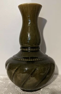 Beau grand vase poterie céramique céladon thaïlandais 10,5" riche vert foncé fou - Photo 1/10