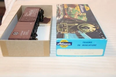 HO Scale Athearn 50' Box Car, ATSF Santa Fe, Texas Chief, Brown, #11089 Built - Image 1 of 3