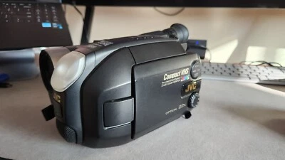 JVC GR-AXM100U VHS Video Tape Camcorder Handycam -Tested, no battery, no charger - Изображение 1 из 4