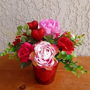 Valentine's day Red Floral Roses Arrangement Centerpiece Flowers Gift - Picture 1 of 3