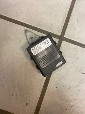 Módulo de control de arranque sin llave Subaru Legacy Outback 2015-2017 OEM 88035AL07A Foto 1 de 4