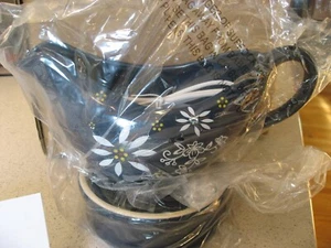 New in Box Temp-Tations Ceramic Blue with Flowers Gravy Boat with Warmer - Picture 1 of 5