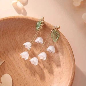Korean Fashion 18K Gold Plated 10mm Bell Flower Stud Dangle Earrings - Picture 1 of 3