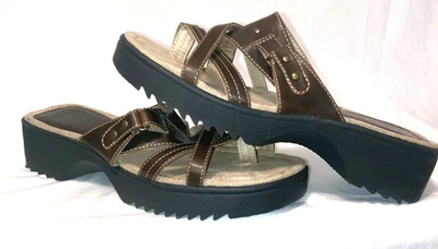 MUDD  Slides Women’s Grunge Chunky Summer Sandals size US 8.5 Comfortable Slipon - Image 1 of 4