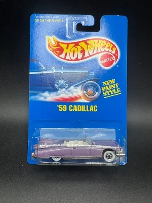 Cadillac 1991 Hot Wheels 1959 púrpura sobre tarjeta azul #266 con paredes negras blancas C1 Foto 1 de 3