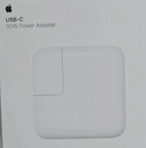 Genuine Apple 30W USB-C UK Power Adapter & 1m Woven USB C Cable for iPad MacBook - Picture 1 of 8