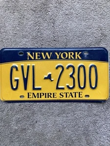 Expired New York “Empire State ” License Plate - GVL 2300 - Nice! - Picture 1 of 2