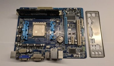 GIGABYTE GA-F2A55M-DS2 FM2 MOTHERBOARD AMD ATHLON X4 QUAD 4GB PATRIOT DDR3 - Image 1 of 2