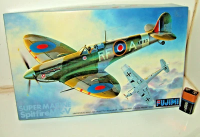 Fujimi 30005 Super Marine Spitfire Mk V Model Kit in 1:48 Scale. - Image 1 of 3