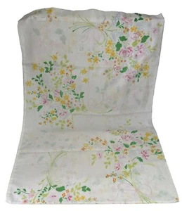 Vintage Marlborough Standard Pillowcase White With Flowers Floral Cottage Core - Picture 1 of 1