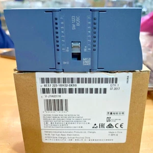 1PC-Siemens 6ES7223-1BH32-0XB0 SIMATIC S7-1200 Series SM 1223 Ser PLC I/O Module - Picture 1 of 3