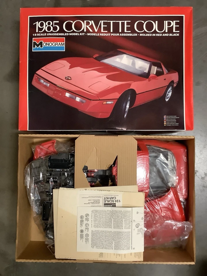 1984 Monogram 1/8 Scale 1985 Corvette Coupe Model Car Kit #2608 New Open Box - Image 1 of 4